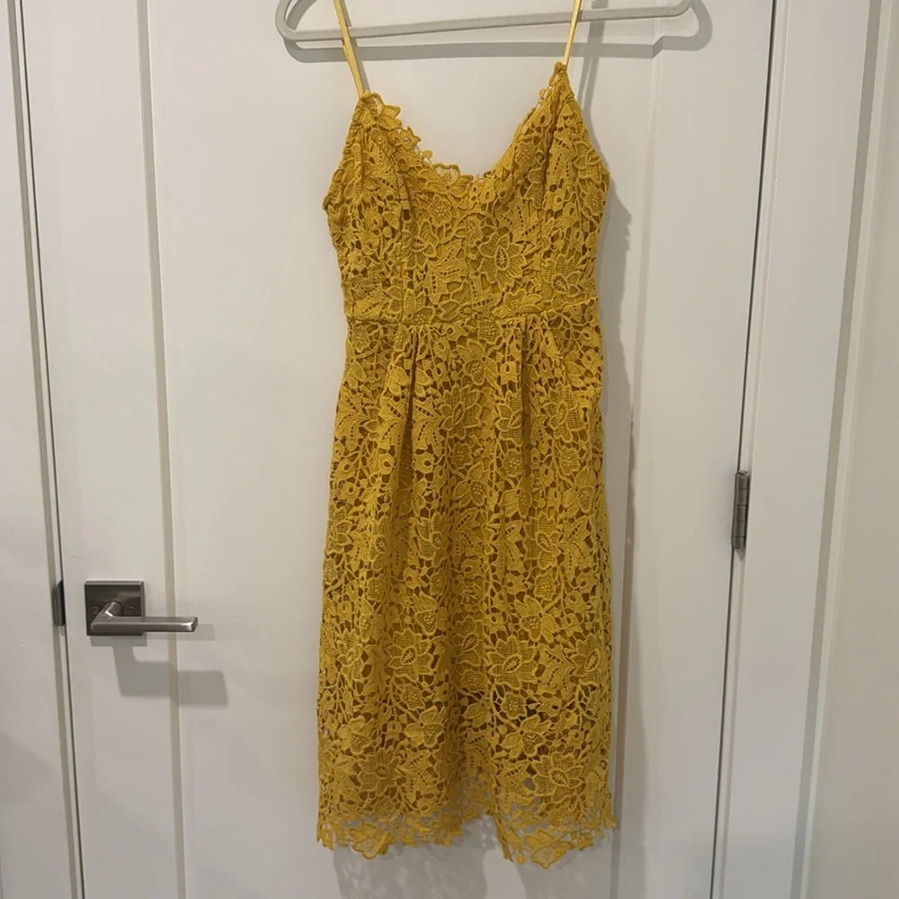 Nordstrom Astr Yellow Spaghetti Strap Sundress Midi - Picture 3 of 5